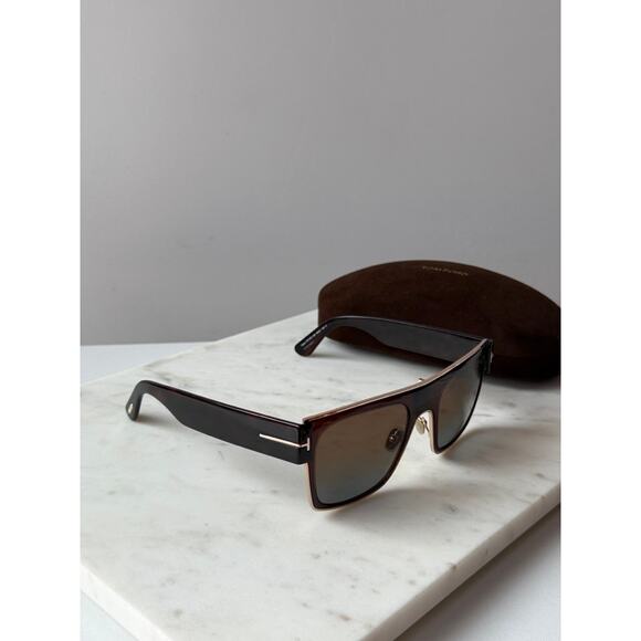 NEW Tom Ford FT1073 Edwin Sunglasses in Havana Brown Square main image 4